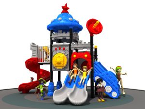 Se vende parque infantil Space Adventure con toboganes para cohetes y ovnis